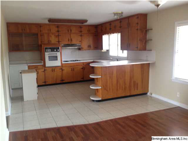 3901 Stratford Road Anniston, AL 36207 - Photo 3 of 15