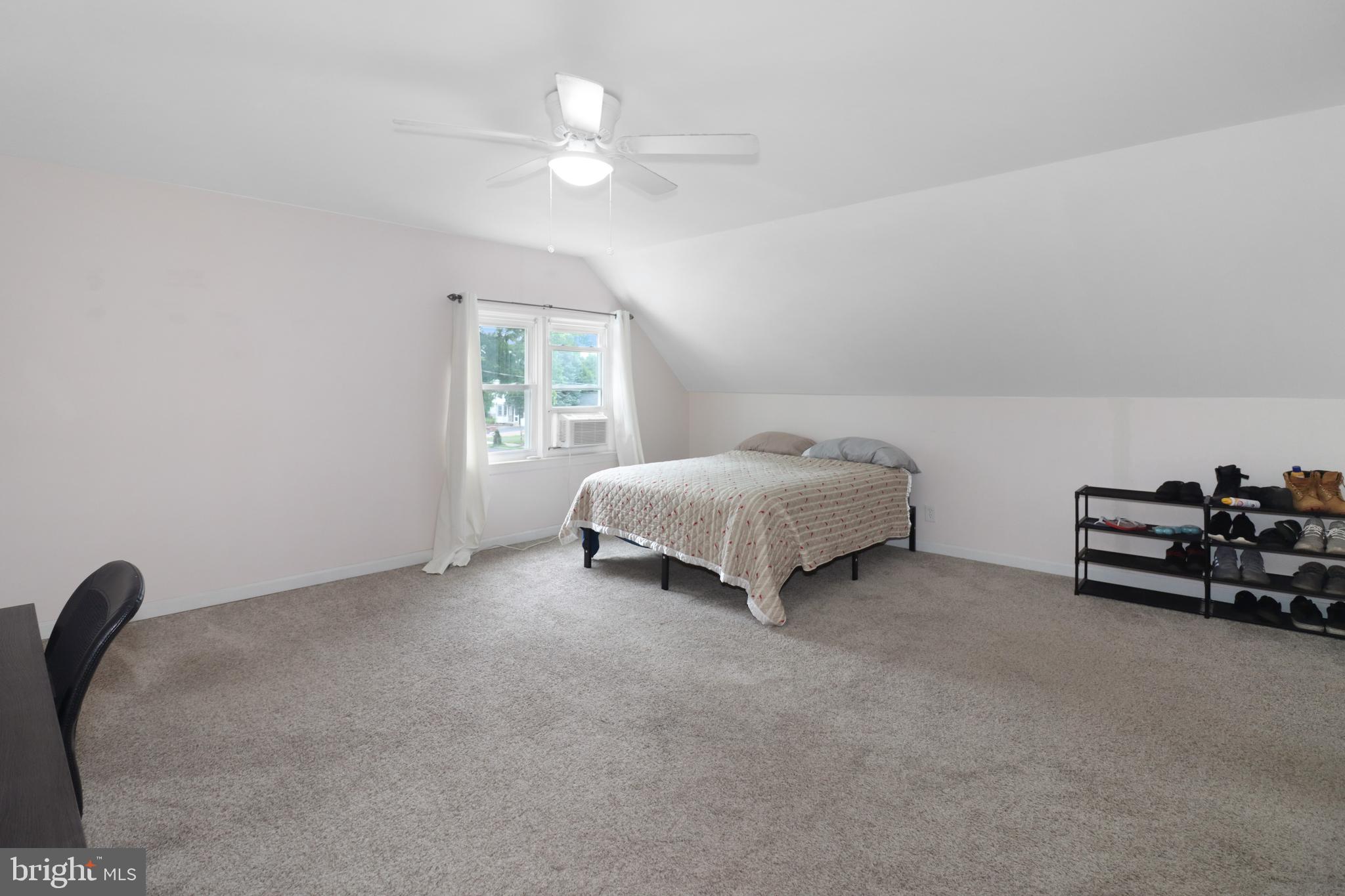 240 Youngs Road Trenton, NJ 08619 - Photo 46 of 66 Bedroom 2, Upper floor