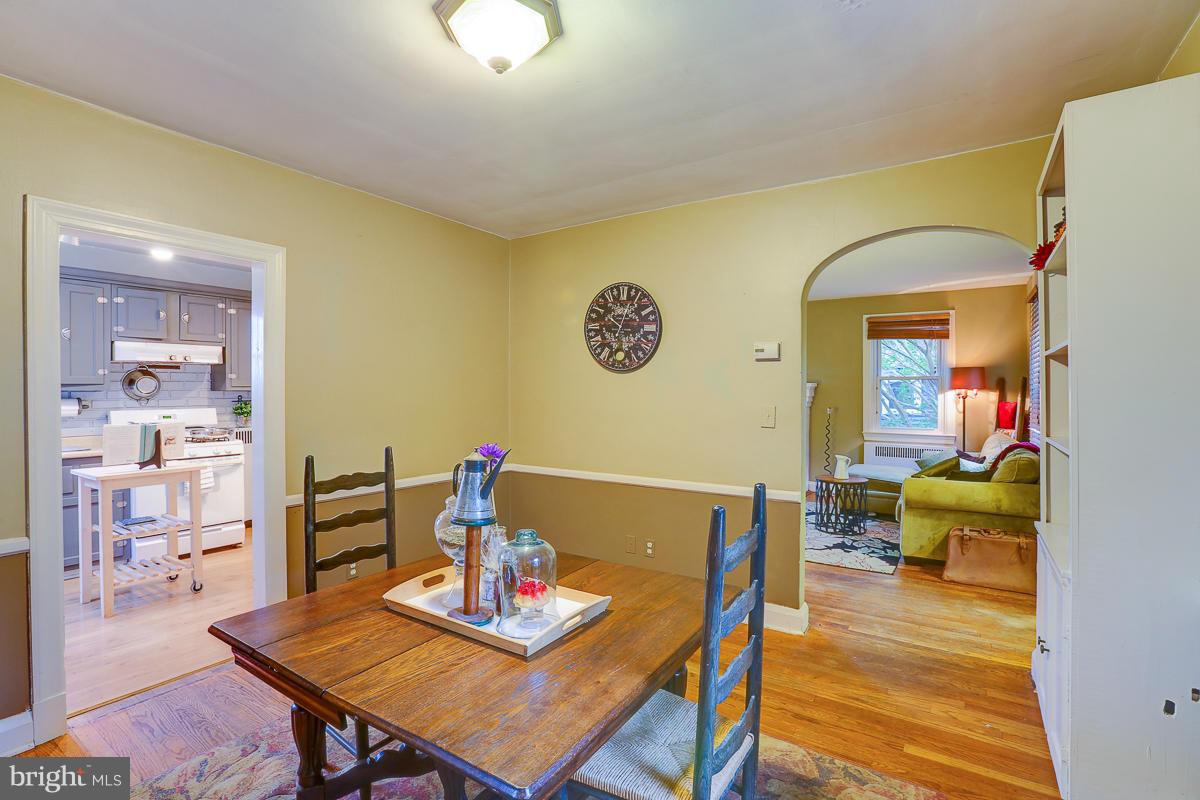 4421 Harcourt Road Baltimore, MD 21214 - Photo 13 of 30 Dining Room