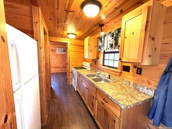 $759,000 | 944 Farm To Market 3351, Boerne, TX 78006