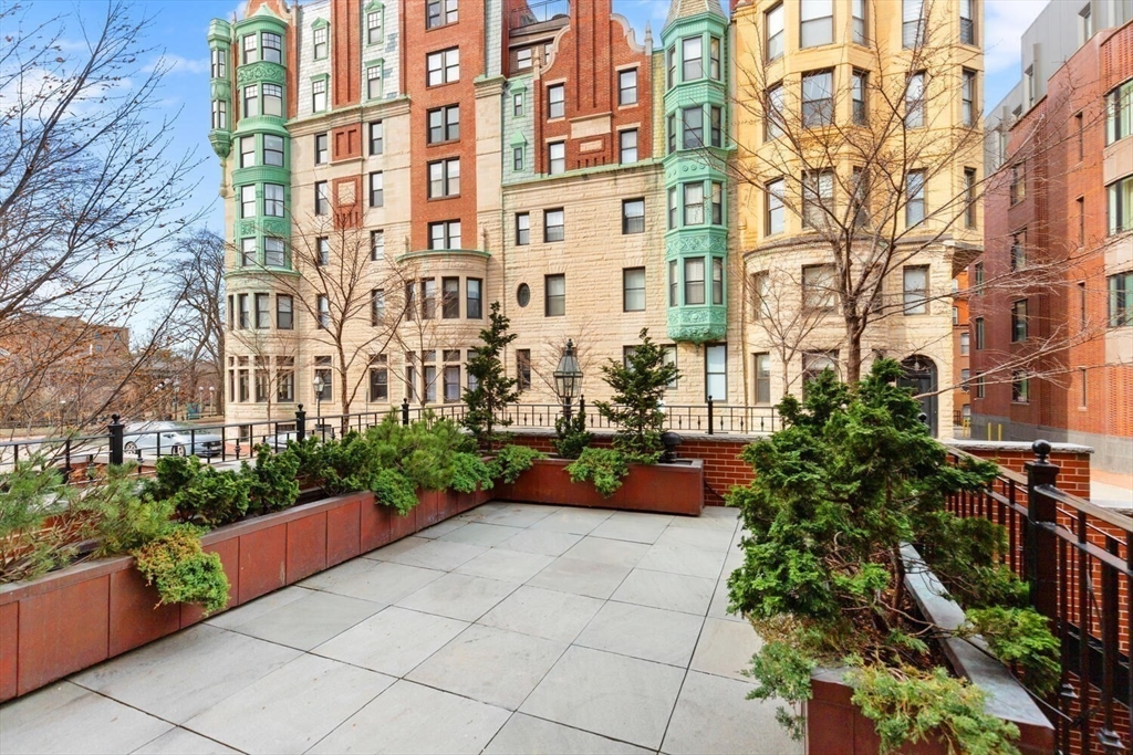 409 Commonwealth Avenue, Unit B Boston, MA 02215 - Photo 36 of 42