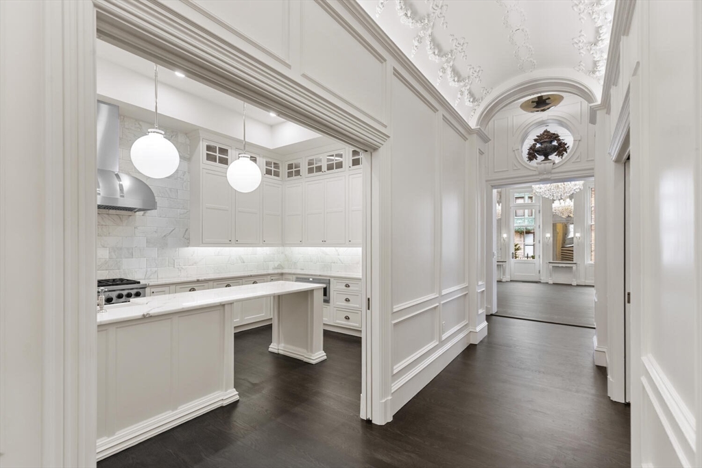 409 Commonwealth Avenue, Unit B Boston, MA 02215 - Photo 9 of 42