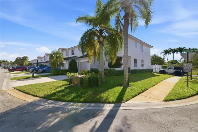 $530,000 | 16890 Southwest 1st Manor, Unit 1, Pembroke Pines, FL 33027