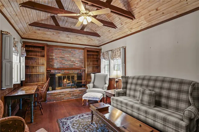 $585,000 | 118 Hopkins Avenue, Johnston, RI 02919