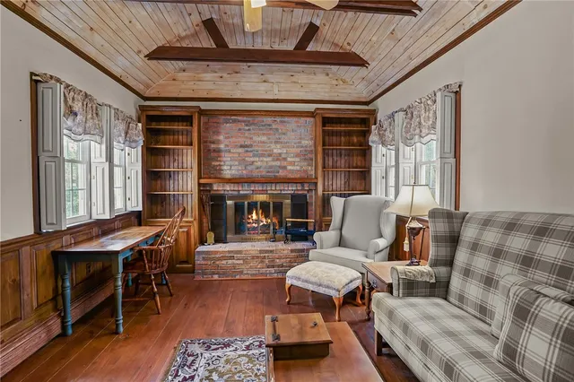 $585,000 | 118 Hopkins Avenue, Johnston, RI 02919