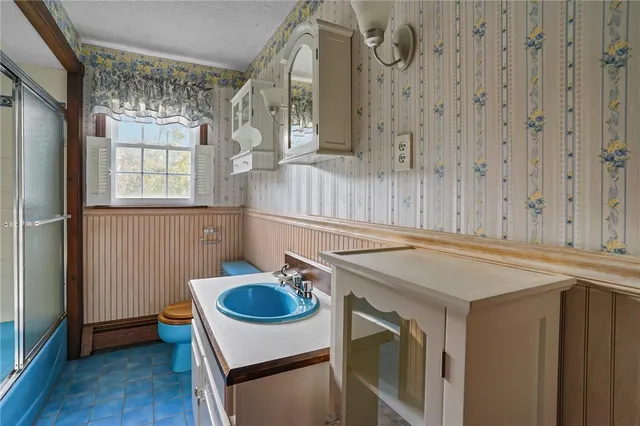 $585,000 | 118 Hopkins Avenue, Johnston, RI 02919