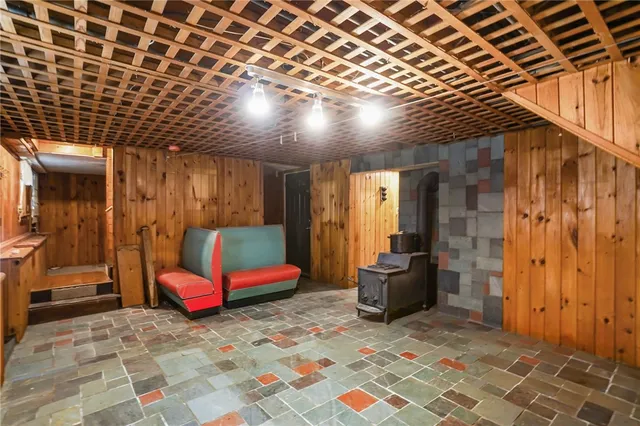 $585,000 | 118 Hopkins Avenue, Johnston, RI 02919