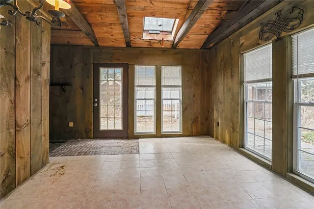 $585,000 | 118 Hopkins Avenue, Johnston, RI 02919