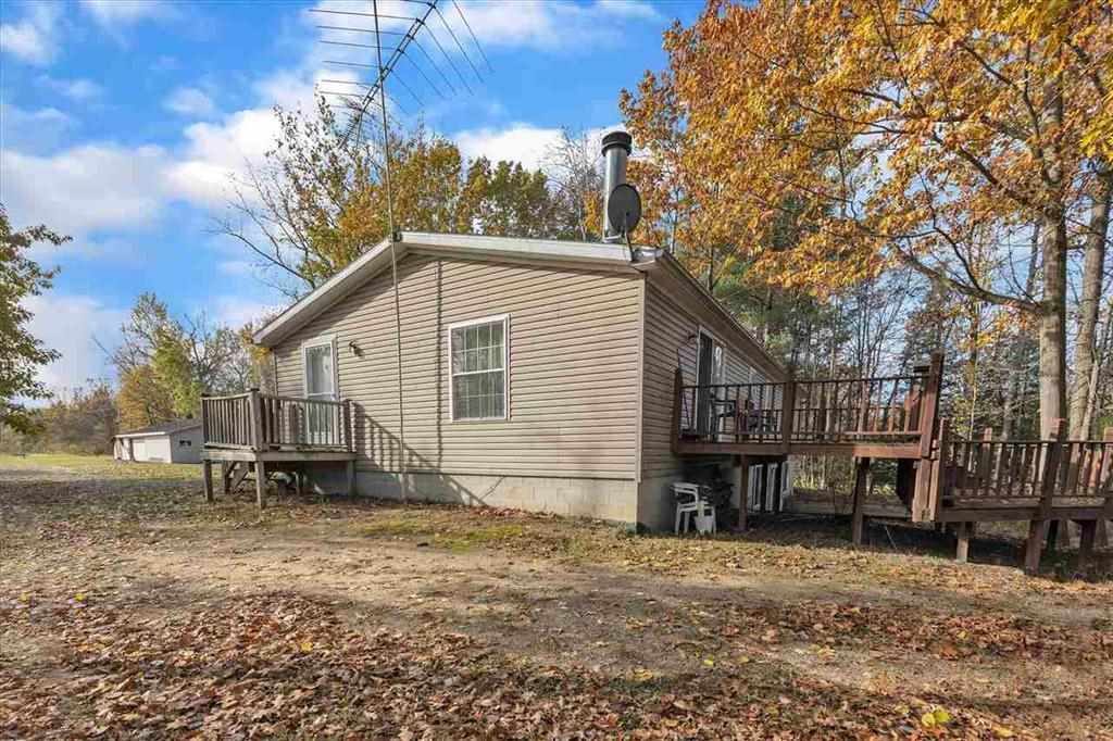 4088 Hicks Road Beaverton, MI 48612 - Photo 48 of 65