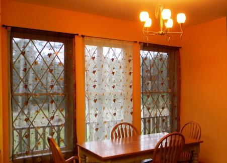 6348 North Lamar Road Mount Juliet, TN 37122 - Photo 4 of 16 Cozy dining area with another private wooded view!