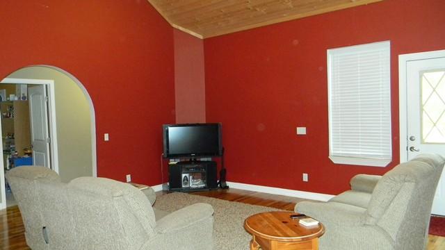 6348 North Lamar Road Mount Juliet, TN 37122 - Photo 6 of 16 Spacious living room has arched doorways and custom vaulted ceilings!