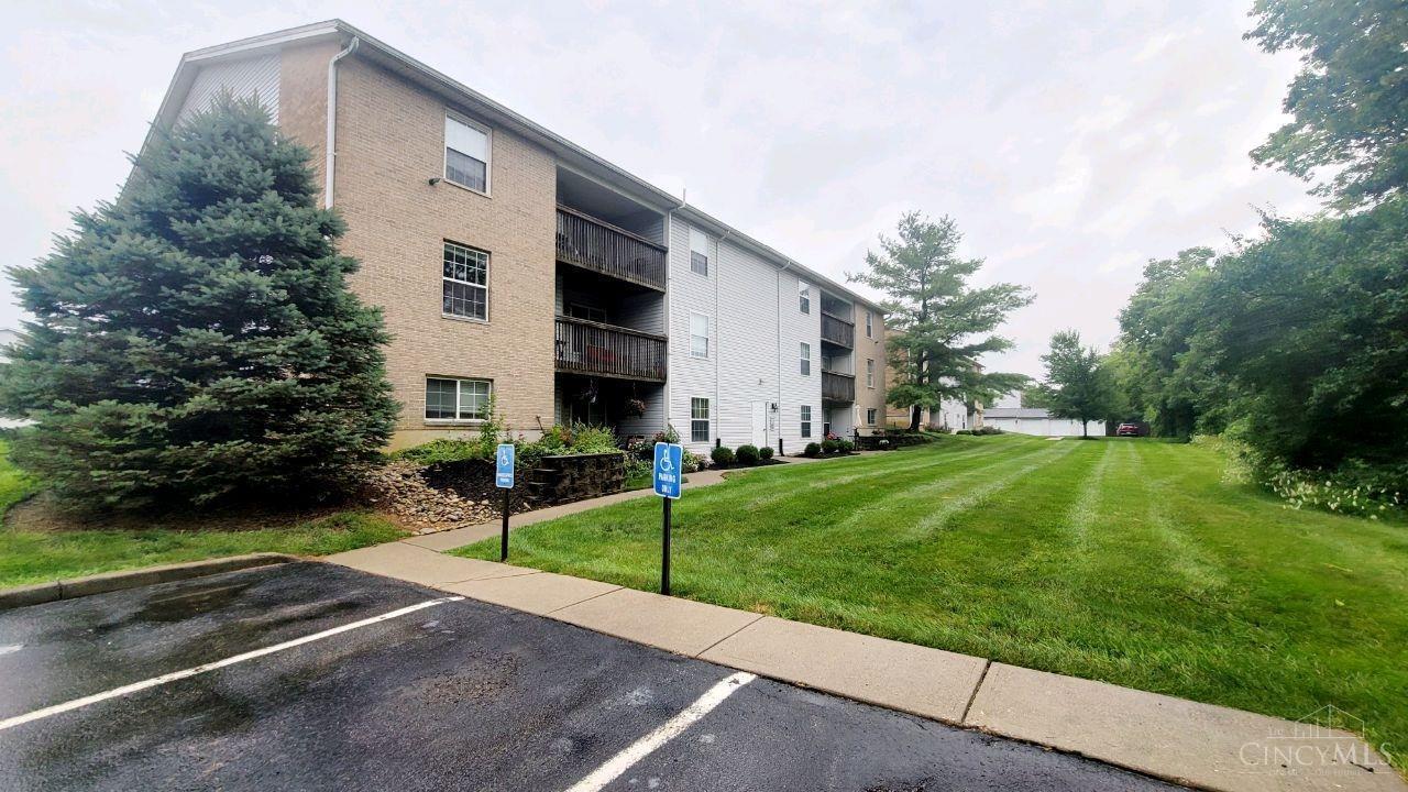 4 Rough Way Lebanon, OH 45036 - Photo 2 of 21 Gallery Image 2