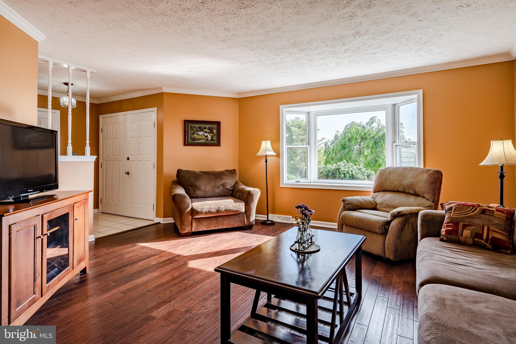 14115 Line Road New Freedom, PA 17349 - Photo 3 of 28 Living Room