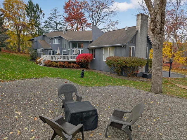 $1,989,000 | 13 Zeck Court, Montebello, NY 10901