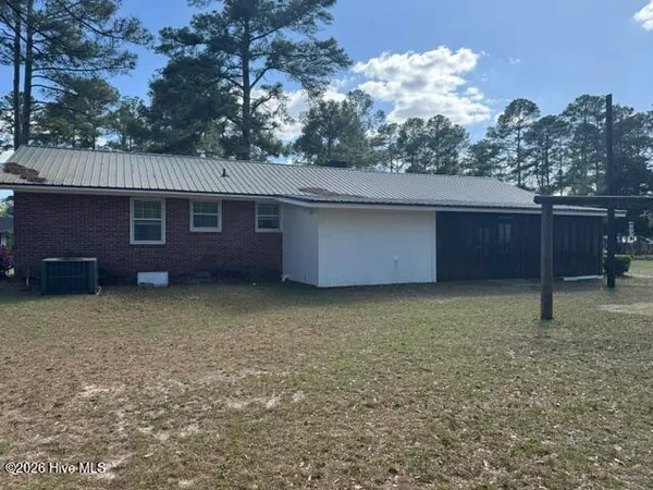 $150,000 | 204 Lane Street, Maxton, NC 28364