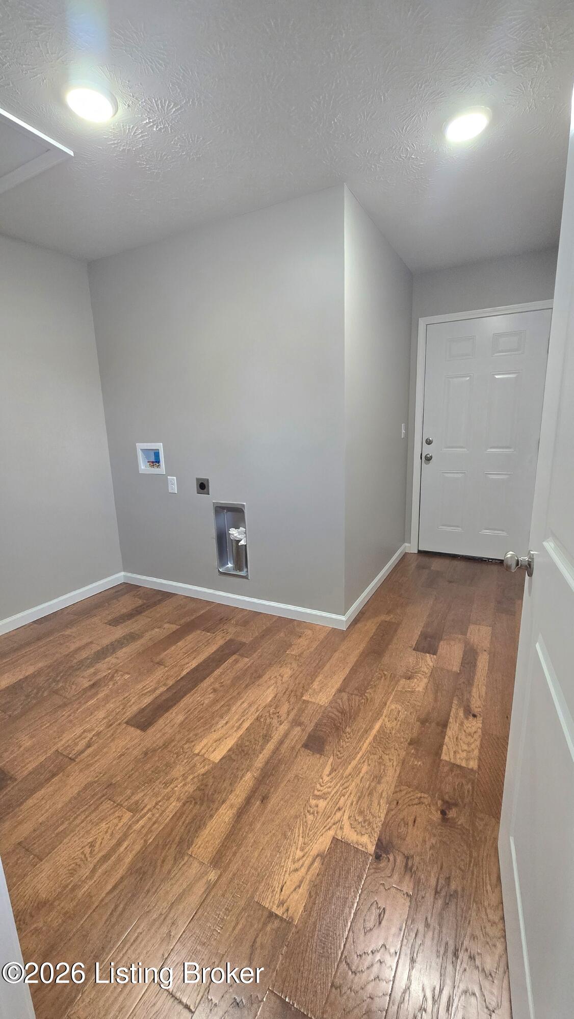 7050 Loretto Road Bardstown, KY 40004 - Photo 6 of 11 6