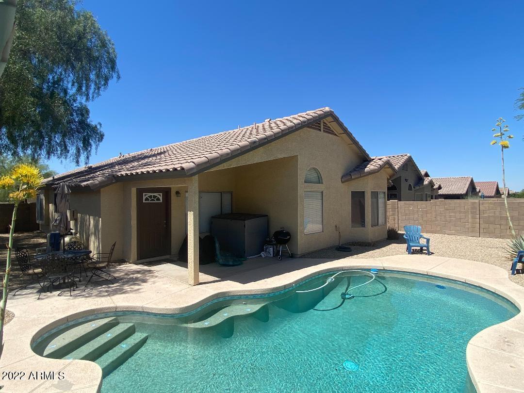 4454 East Rowel Road Phoenix, AZ 85050 - Photo 3 of 10 Pool Service Included