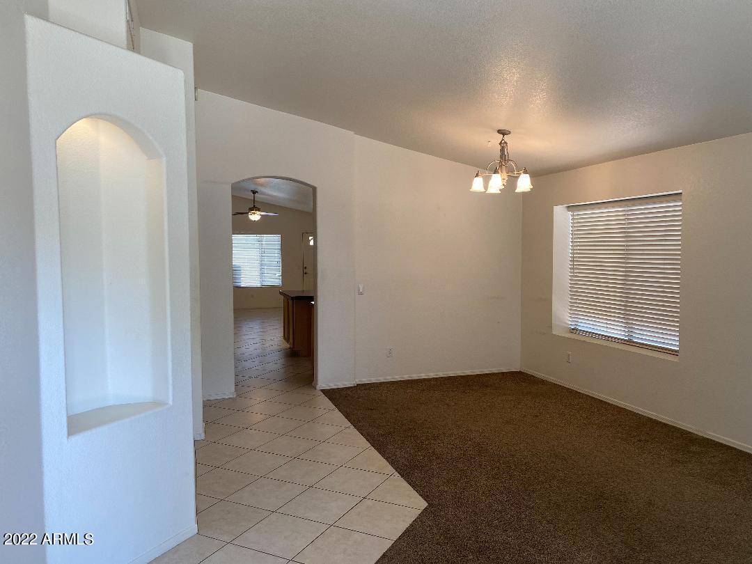 4454 East Rowel Road Phoenix, AZ 85050 - Photo 6 of 10 Living/dining room