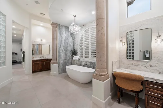 $3,995,000 | 27901 North 68th Place, Scottsdale, AZ 85266