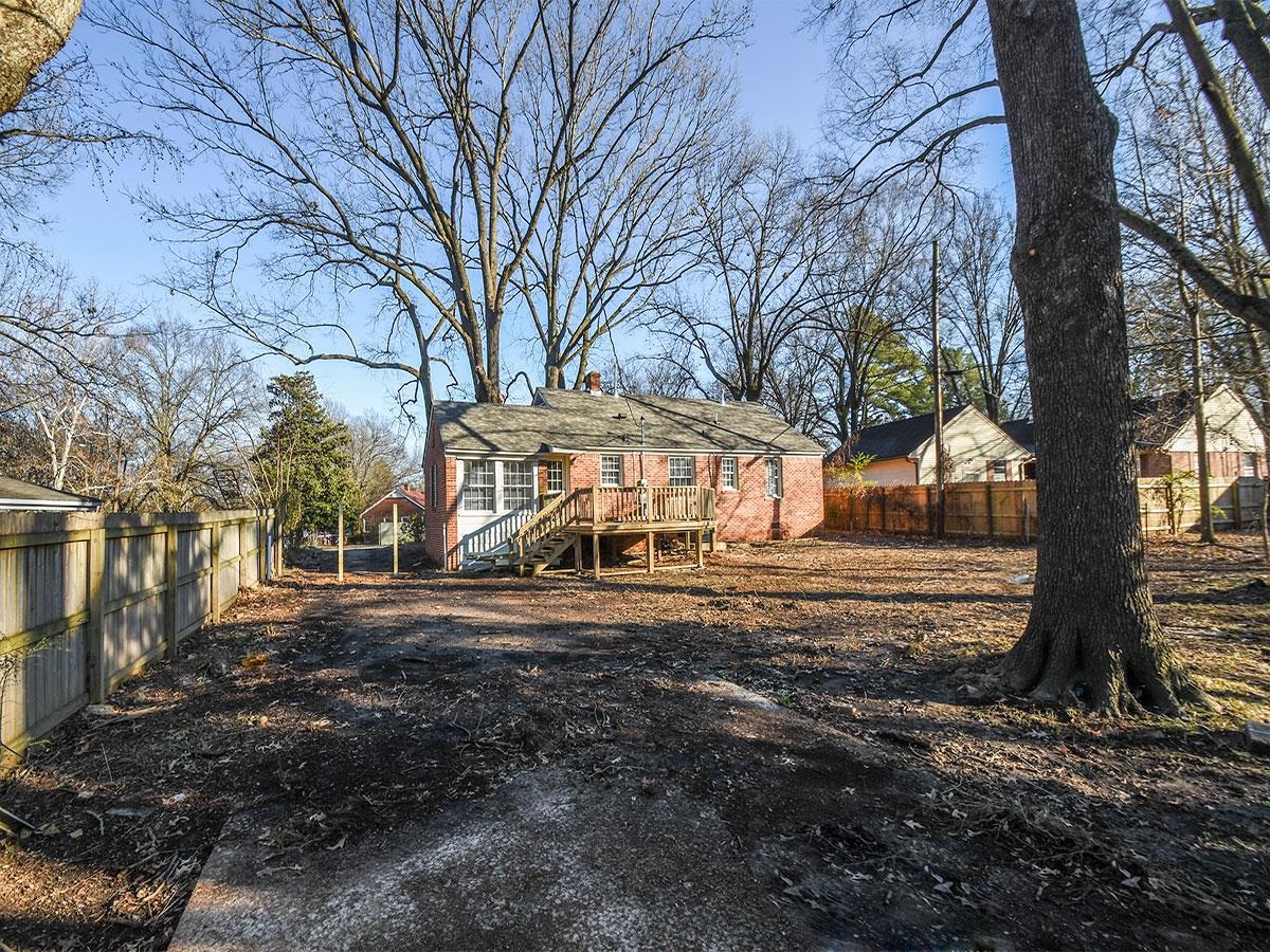 1019 Little John Road Memphis, TN 38111 - Photo 8 of 13 View of back of house