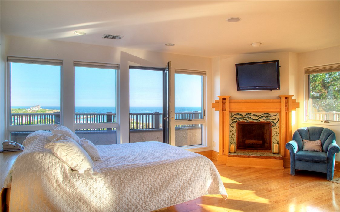 20 Ocean Heights Road Newport, RI 02840 - Photo 22 of 32