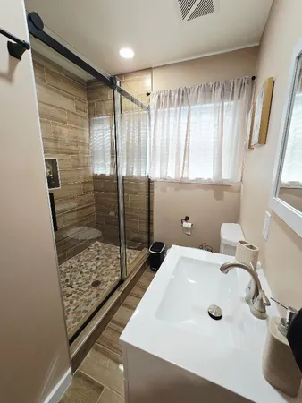 $1,500 | 709 Befaye Road, Houston, TX 77076