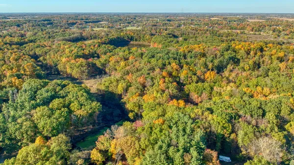 $549,900 | 270 Wood Hills Drive, Concord, MI 49237