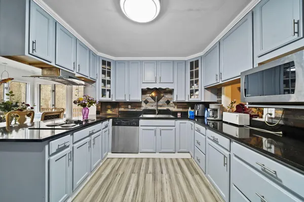 $549,900 | 270 Wood Hills Drive, Concord, MI 49237