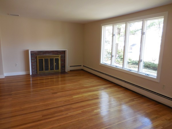 15 Constitution Road Lexington, MA 02421 - Photo 2 of 7