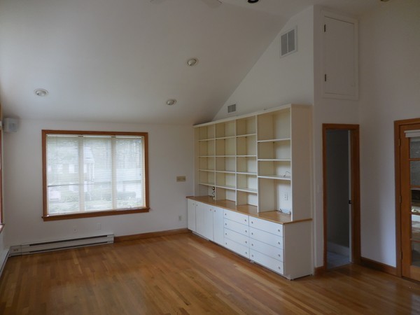 15 Constitution Road Lexington, MA 02421 - Photo 5 of 7