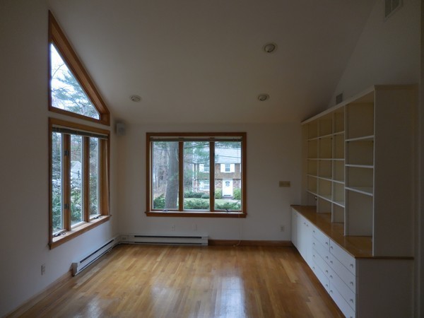 15 Constitution Road Lexington, MA 02421 - Photo 6 of 7