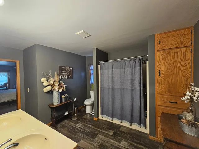 $949,000 | 200 Spring View Drive, Edgerton, MN 56128