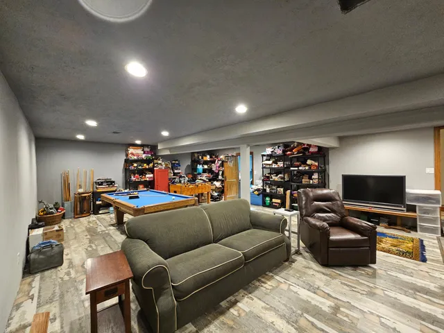 $949,000 | 200 Spring View Drive, Edgerton, MN 56128