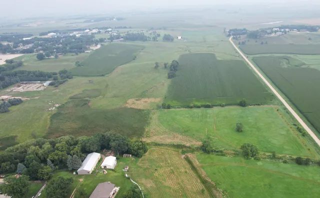 $949,000 | 200 Spring View Drive, Edgerton, MN 56128