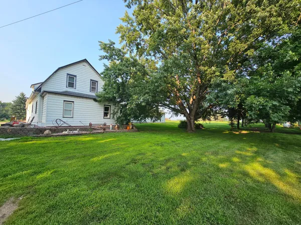 $949,000 | 200 Spring View Drive, Edgerton, MN 56128