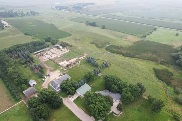 $949,000 | 200 Spring View Drive, Edgerton, MN 56128