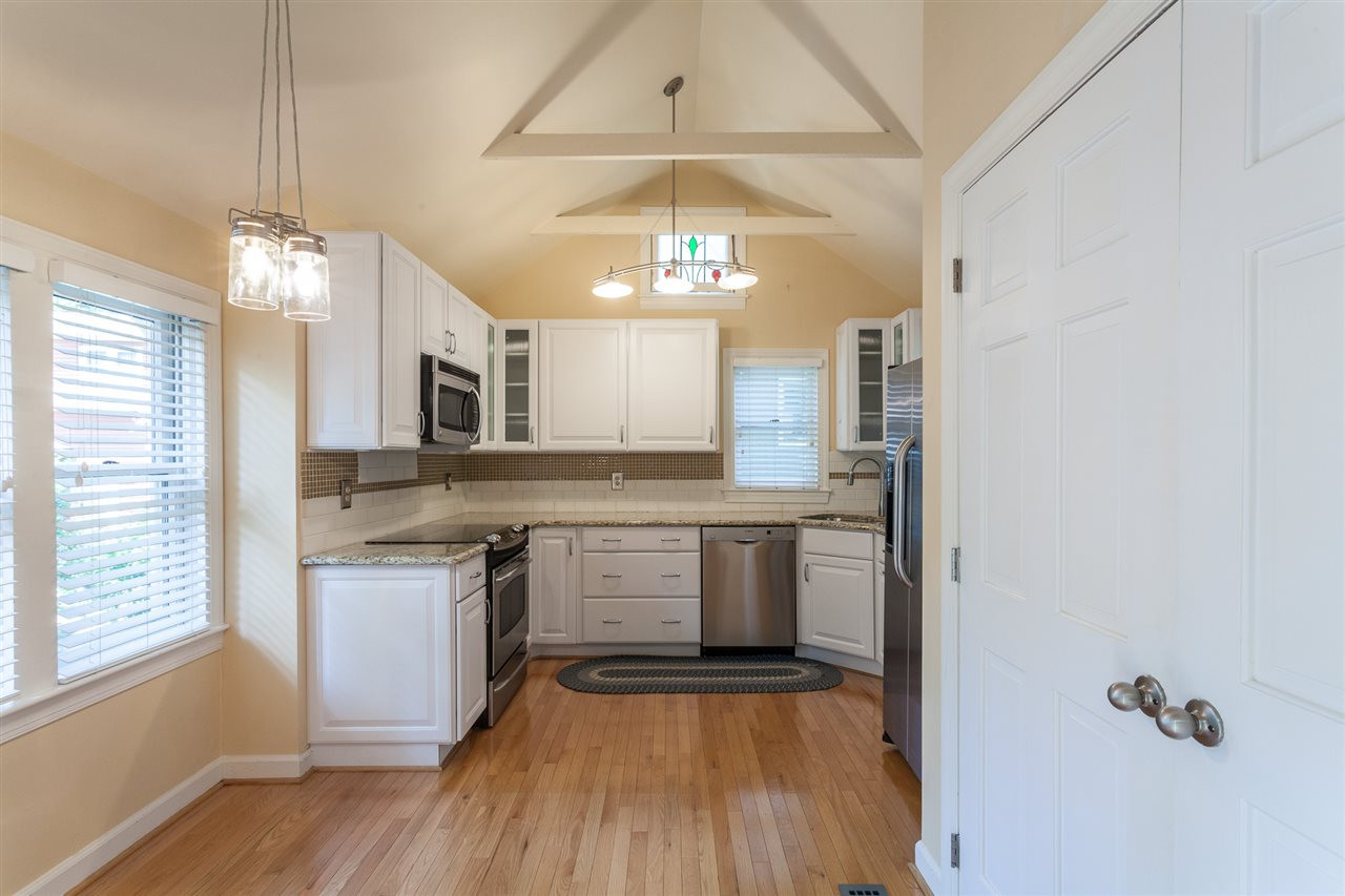 1711 Falls Church Road Raleigh, NC 27609 - Photo 6 of 29 Photo 6