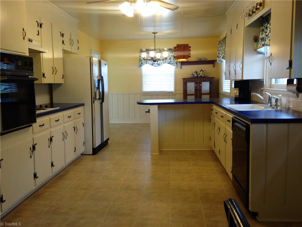 2159 Whitney Road Winston-Salem, NC 27106 - Photo 8 of 13 Gallery Image 8
