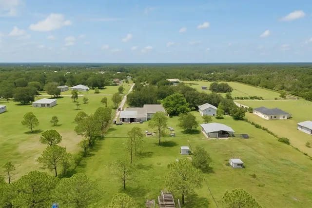 $953,000 | 17900 Oak Creek Road, Alva, FL 33920