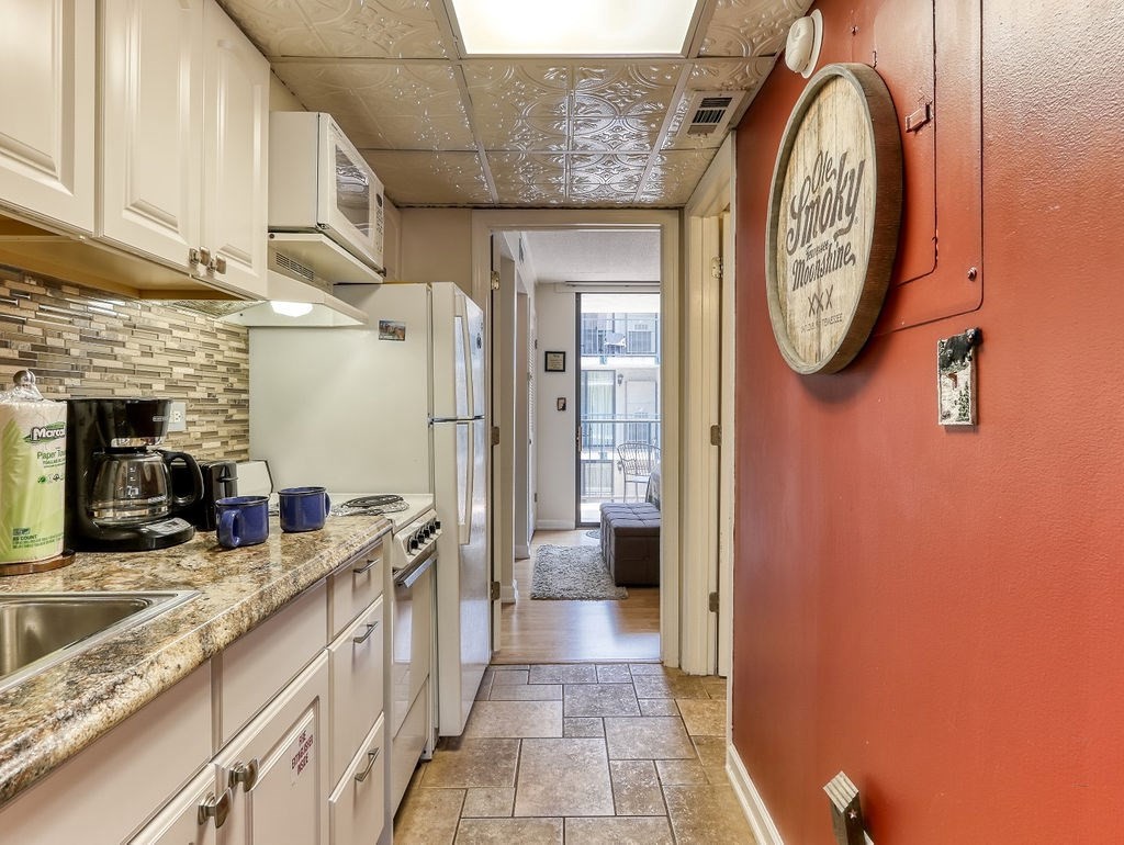 685 River Road, Unit U304 Gatlinburg, TN 37738 - Photo 5 of 17 Gallery Image 5