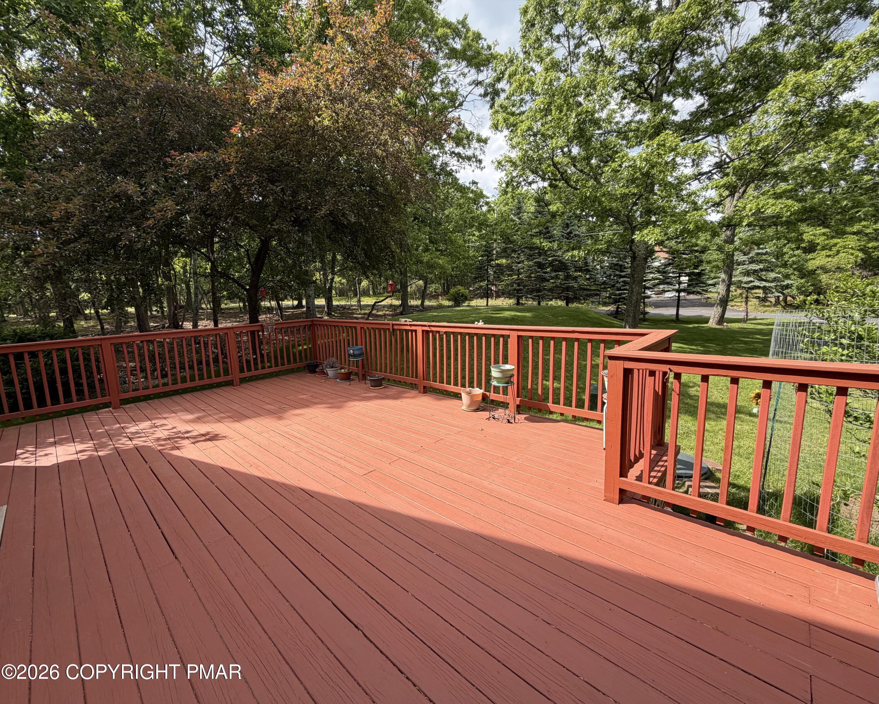 197 Hummingbird Trail Bushkill, PA 18324 - Photo 7 of 33 Front Deck