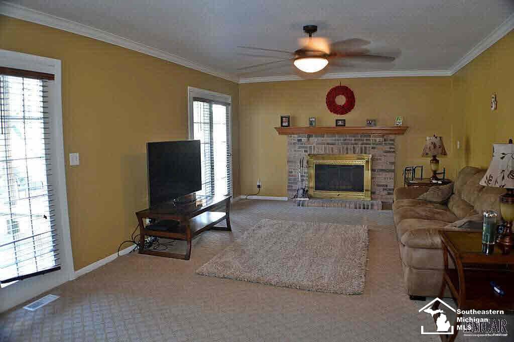 570 East Erie Road Temperance, MI 48182 - Photo 8 of 41 21372121-7.JPG