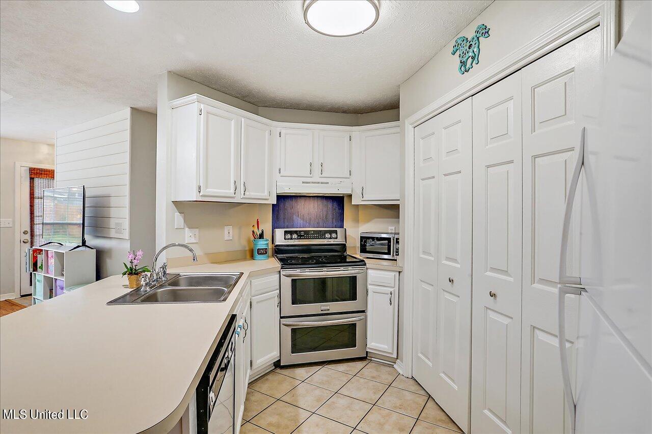 128 Kings Ridge Drive Brandon, MS 39047 - Photo 7 of 21 08-128 Kings Ridge Dr
