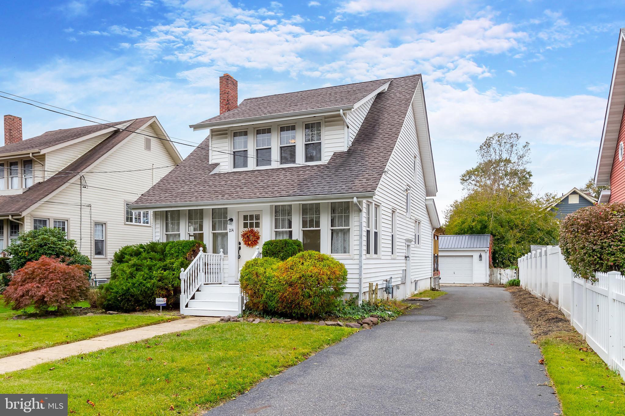 214 Warwick Road Magnolia, NJ 08049 - Photo 2 of 18