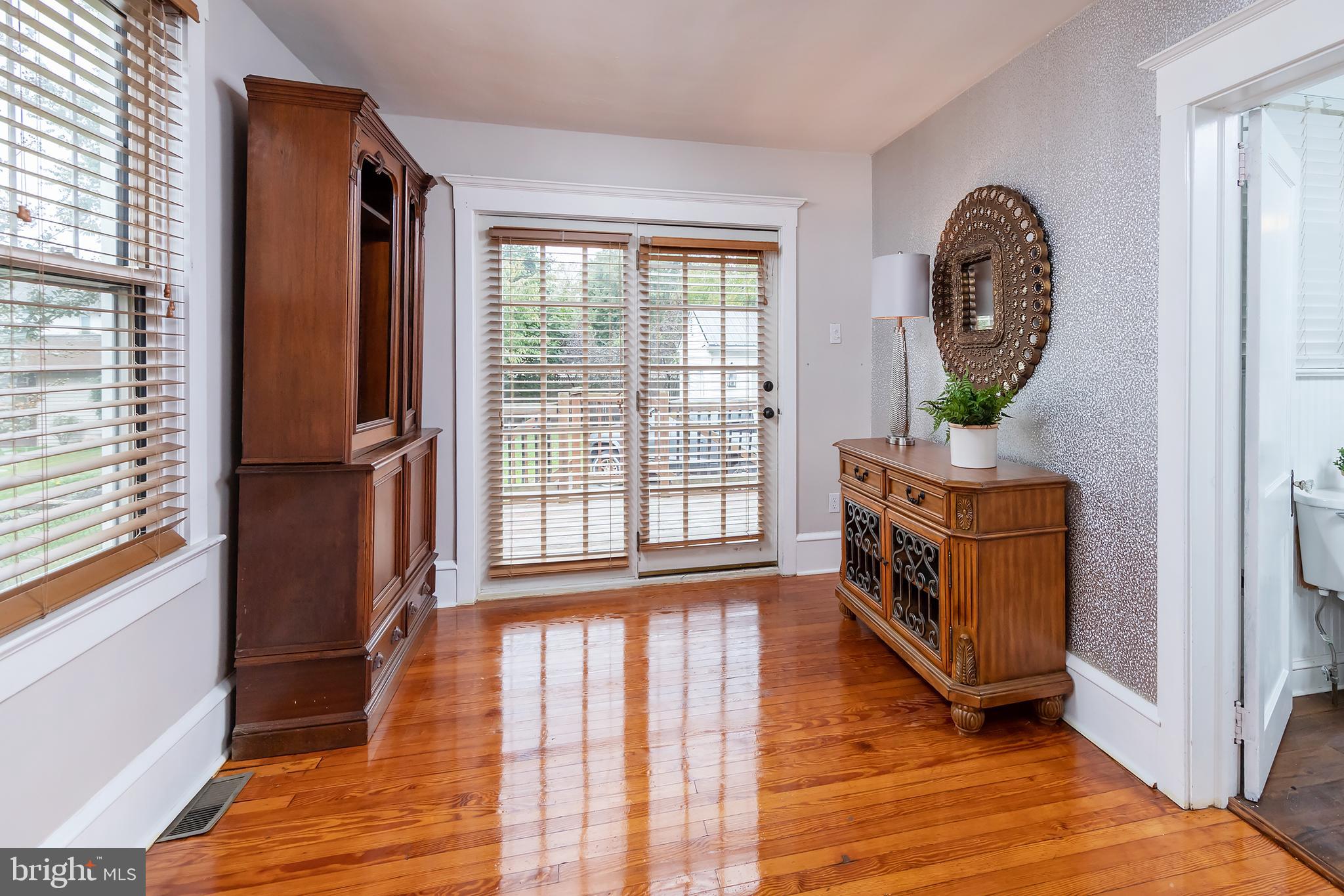 214 Warwick Road Magnolia, NJ 08049 - Photo 13 of 18