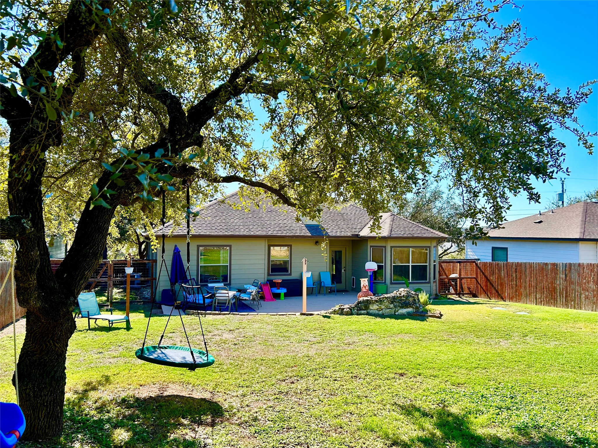 10039 Janet Loop Dripping Springs, TX 78620 - Photo 18 of 20