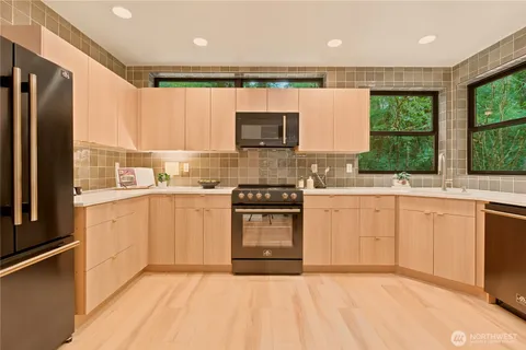 $799,995 | 14151 Komedal Road Northeast, Bainbridge Island, WA 98110
