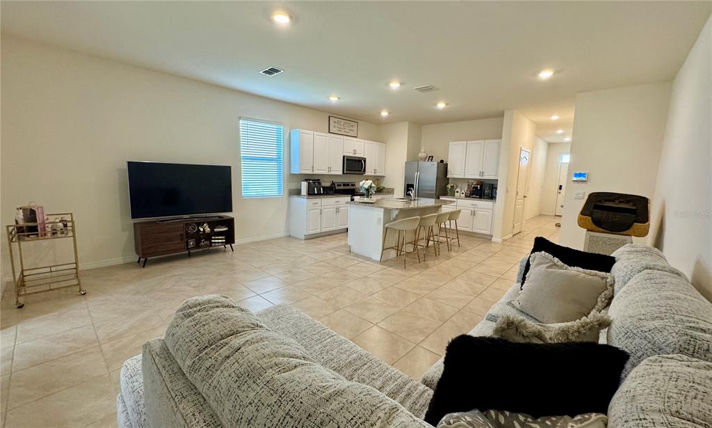 1314 Isleta Loop Kissimmee, FL 34741 - Photo 9 of 27