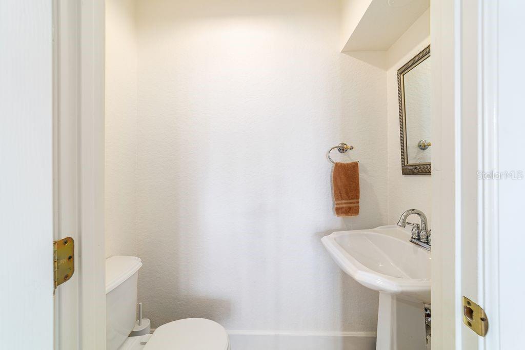 905 Southeast 12th Street Ocala, FL 34471 - Photo 10 of 45