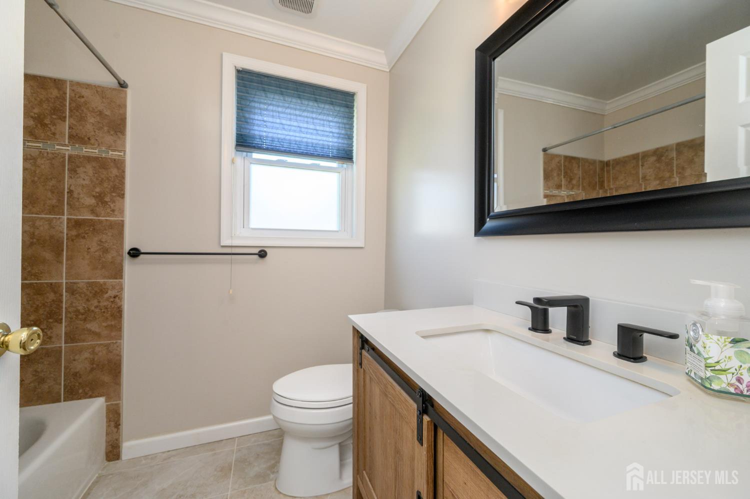27 South Lenola Road Moorestown, NJ 08057 - Photo 9 of 43